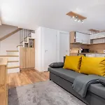 Sz27 B Szekely Apartment